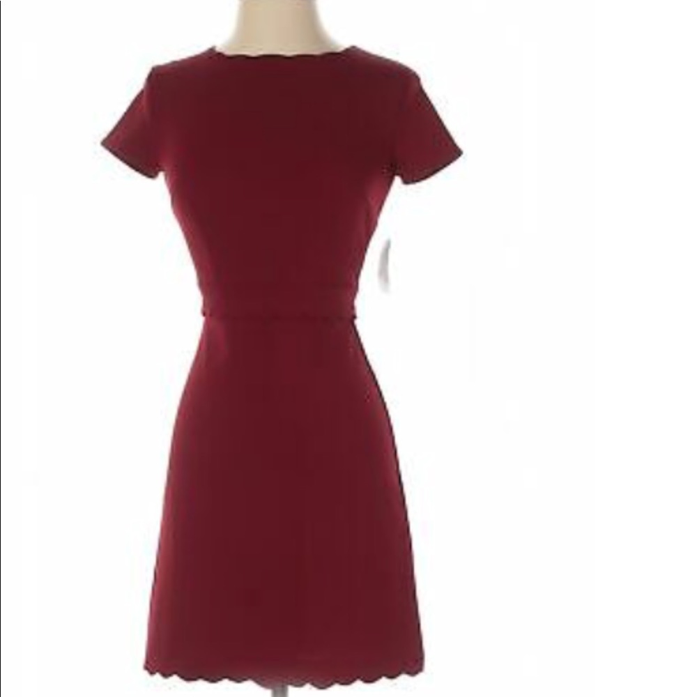 B Darlin red dress size 0.retail $129.99